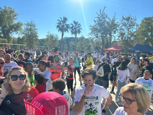 La primera edición de la carrera 'Dando la lata por el medio ambiente' de Murcia reúne a 620 participantes