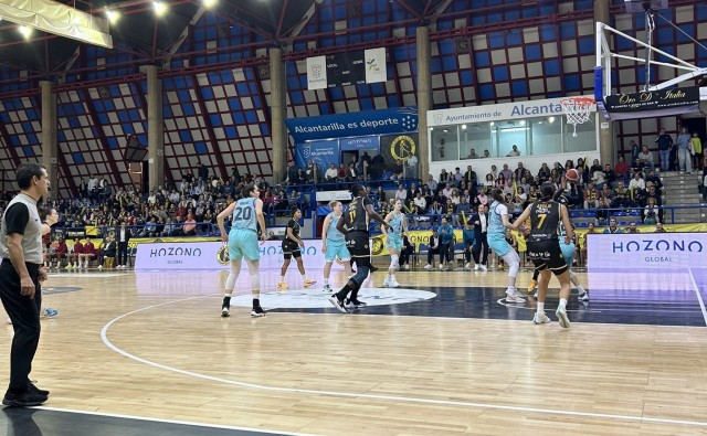 El Jairis cae ante el Barça por 64-66 y encaja su cuarta derrota seguida en la LF Endesa 