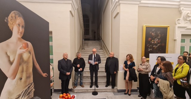 Sello muleño en la Bienal de Arte Contemporáneo de Malta con la obra sobre el Mediterráneo de Gabarrón