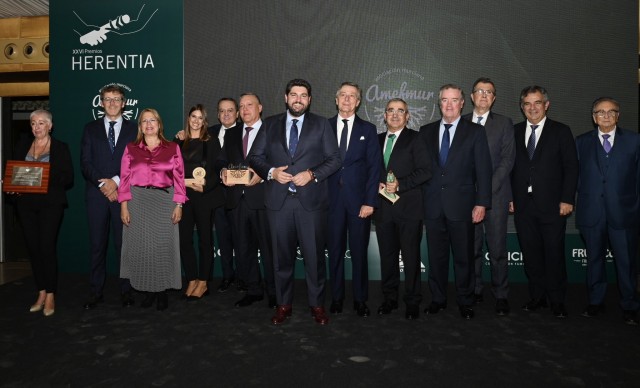 Andamur, Fruveco, Albarracín y el Banco de Alimentos del Segura triunfan en la noche de la empresa familiar