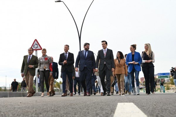 Lorca estrena la Ronda Central que saca más de 7.000 vehículos diarios del centro