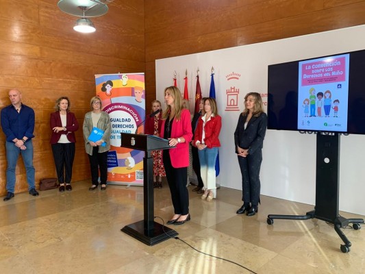 Cine, teatro, deporte y una gran fiesta por los derechos de los niños en Murcia