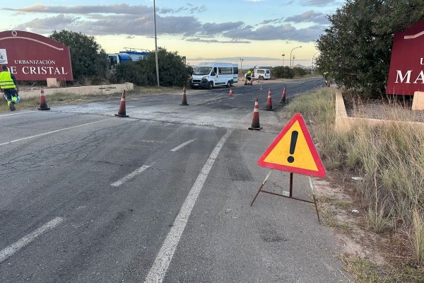 Asfaltos Bituminosos repara la vía de acceso a Mar de Cristal
