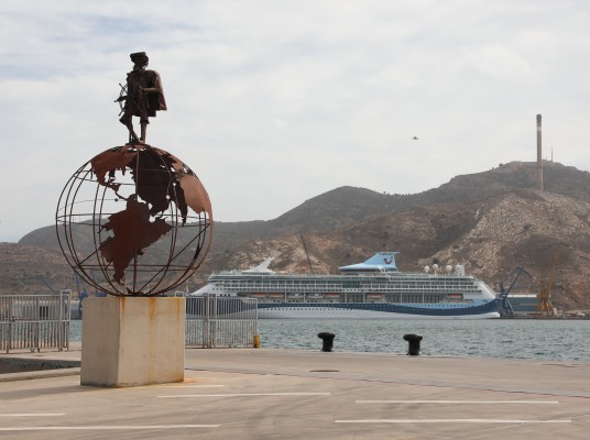 Agencia Marítima Blázquez repara en Cartagena el crucero Marella Discovery 2