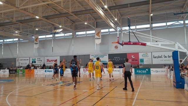 El Odilo Cartagena ve truncada su racha triunfal en Ibiza en la LEB Plata (73-60)