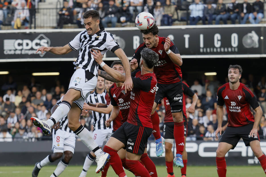 El Castellón no da con la tecla para hacerse fuerte en Castalia
