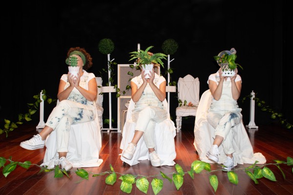 
‘Esto no es arte’, un espectáculo sobre la supervivencia en escena
