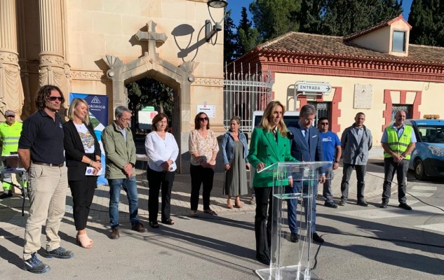 Murcia pone a punto el cementerio municipal de Espinardo para Todos los Santos