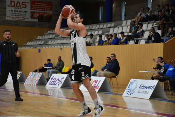 El Odilo Cartagena suma y sigue en Salou para continuar siendo líder de la LEB Plata (84-98) 