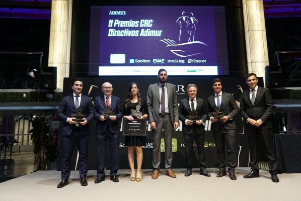Premian a los mejores directivos murcianos del 2023: José Antonio Planes, Eliseo Orenes, Hugo Lorente, Pablo Franco y Laura Vera