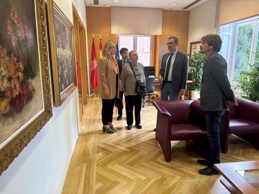La viuda de Ramón Gaya hará la mayor donación al museo del pintor en Murcia: 300 obras