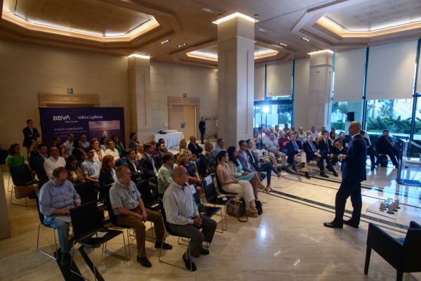 BBVA Banca Privada anima a invertir de forma sostenible para conseguir un mundo más verde