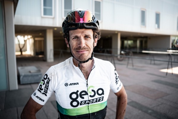 El murciano David Salmerón es titán de leyenda al recorrer 3.500 kilómetros en sus Titan Desert 