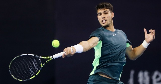 KO sin paliativos de Alcaraz ante un Sinner superior en las semis del ATP 500 de Pekín