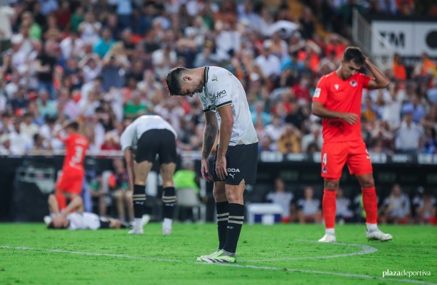 El Valencia paga sus errores con derrota