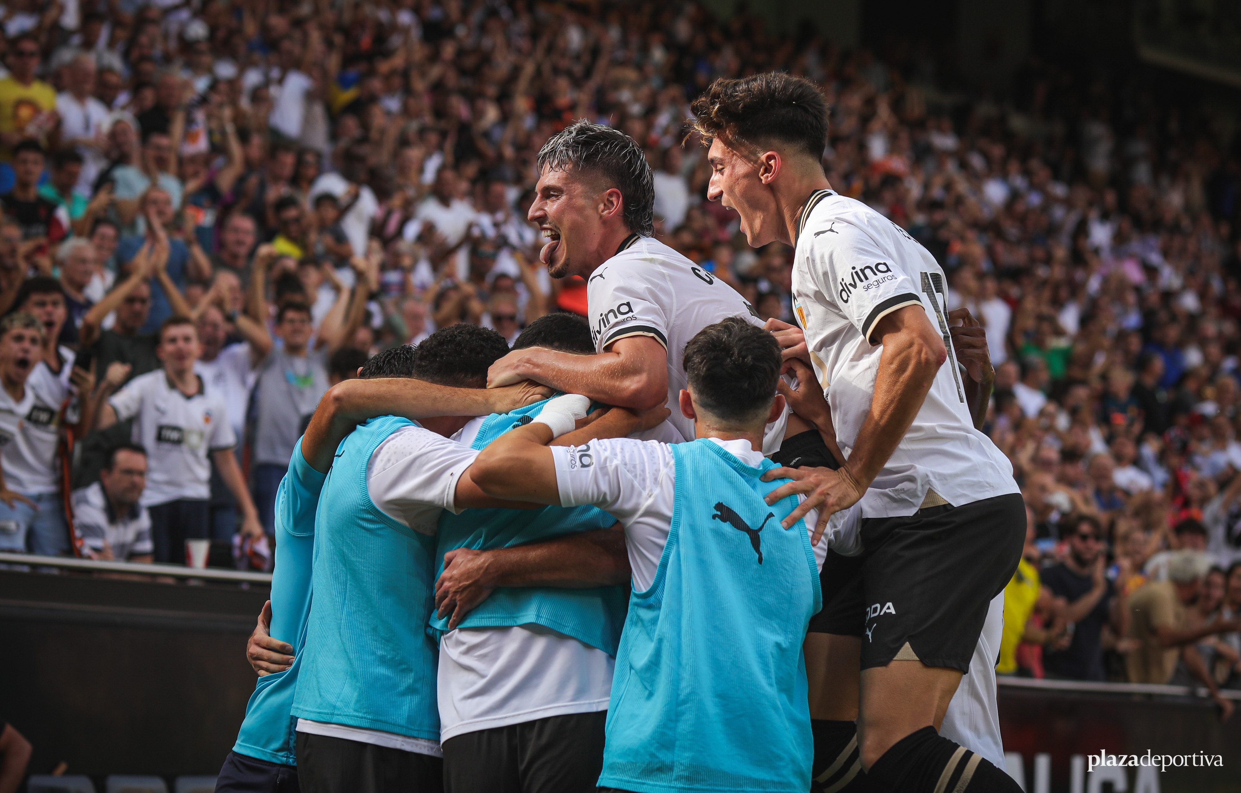 El 'baby' Valencia creix amb un triomf de nivell davant l'Atleti - Vicente Fuster