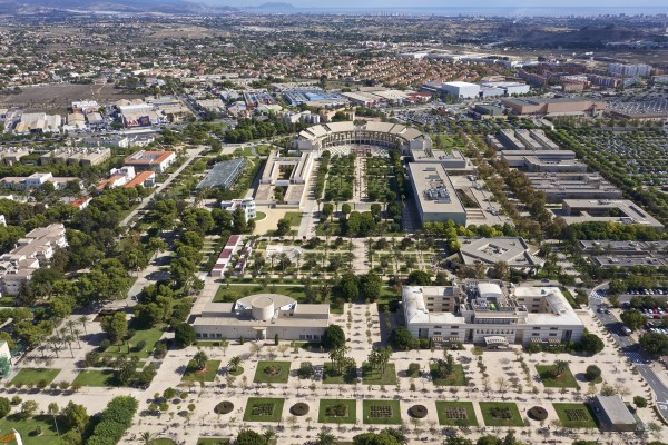 La UA necesita un cambio