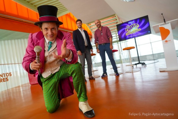 El musical 'Charlie y la fábrica de chocolate' llega a Murcia y Cartagena: Daniel Diges y Esteban Oliver serán Willy Wonka
