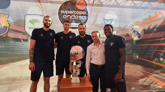 La fan zone de la Supercopa de Murcia se inaugura en la Glorieta de España 