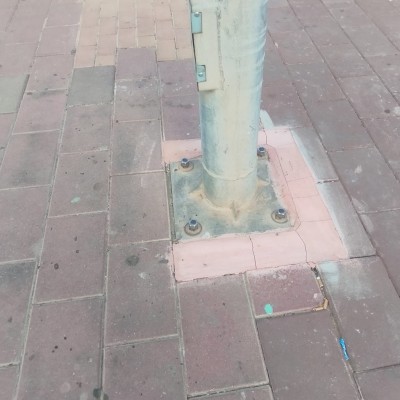 La plaza Cuatro Santos de Los Nietos continúa sin la reforma integral que se prometió a los vecinos