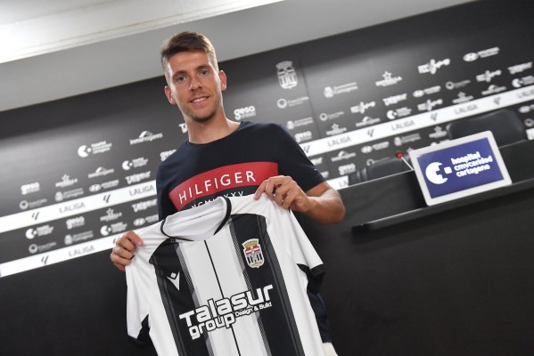 Fontán viene al Efesé para 