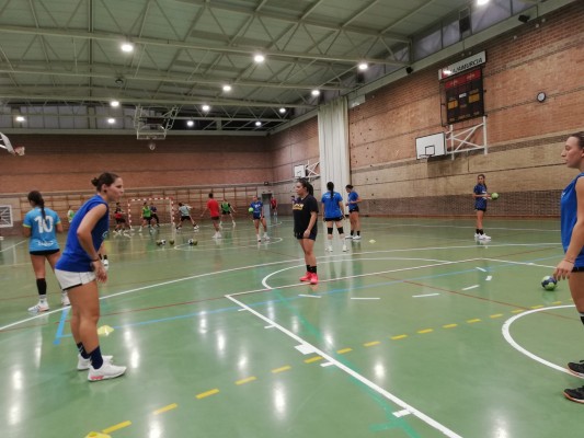 El UCAM Murcia inicia la pretemporada y ficha a Higueras, portero que llega de Águilas 