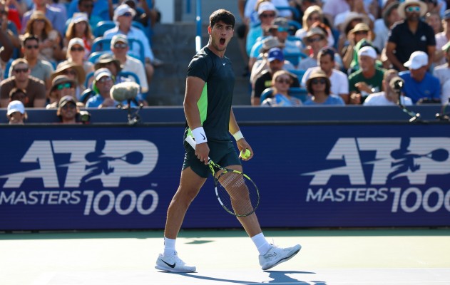Un Alcaraz extenuado y que deja escapar una bola de título cae ante Djokovic en la final de Cincinnati