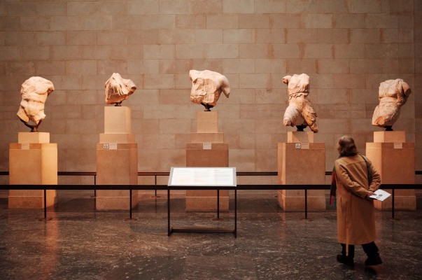 El Museo Británico investiga el robo de joyas griegas de su colección que se vendieron en eBay