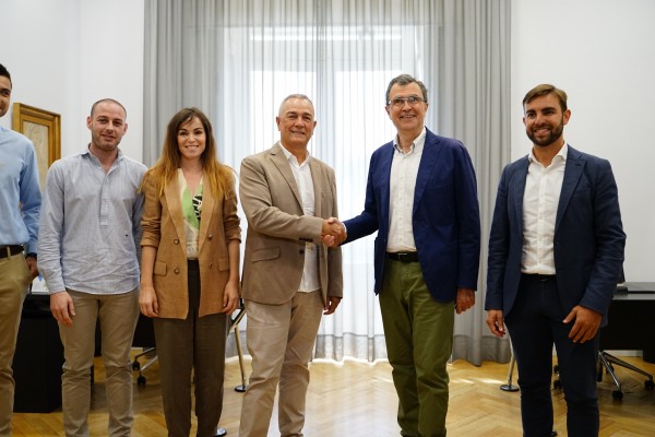 Felipe Moreno, presidente y dueño del Murcia, ve 