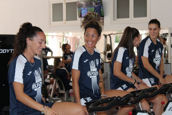 El Alhama CF ElPozo, que cuenta con 10 fichajes, inicia la pretemporada 