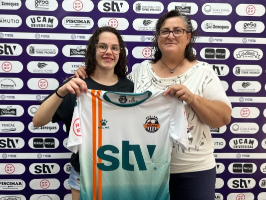 El STV Roldán FSF renueva a Villa y sube del filial a María Valsera y Carmen García 