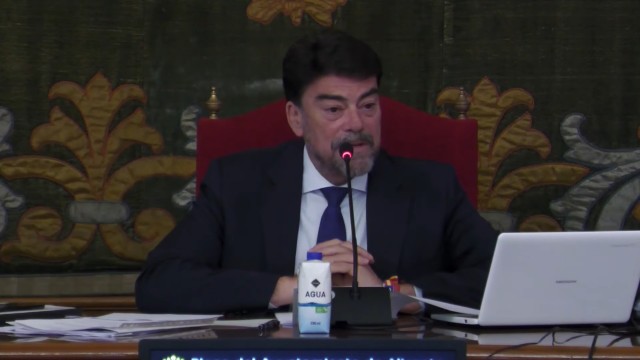 El PP de Alicante aprueba el tercer ajuste de las cuentas de 2022 entre críticas por su baja ejecución