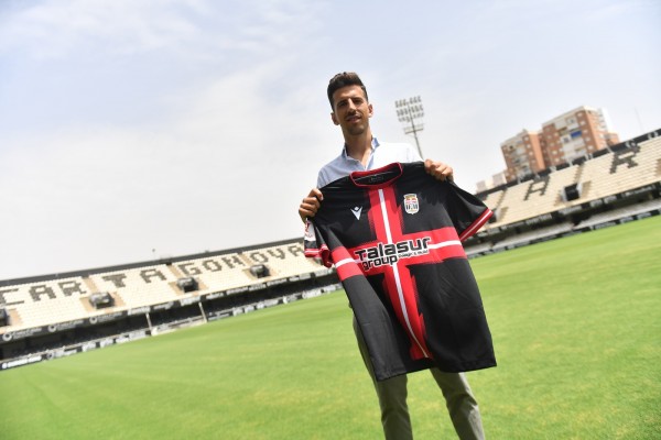 Real llega al Efesé desde el Huesca 