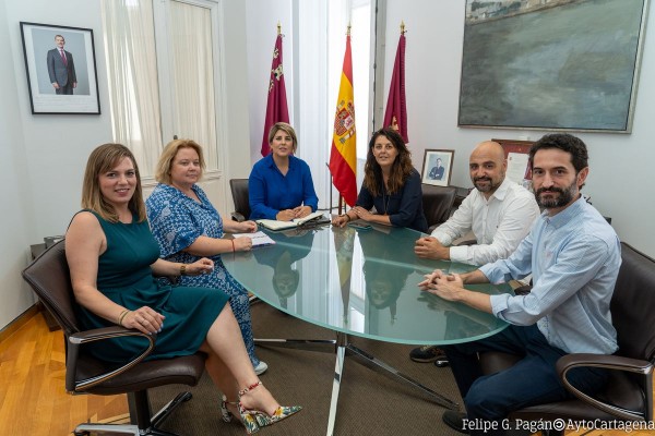 Una mesa impulsará la formación del empleo en las nuevas industrias de Cartagena