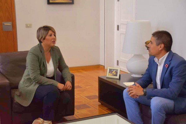 Presupuestos, descentralización y la presencia en entidades con representación municipal: la oposición eleva sus propuestas a Arroyo  