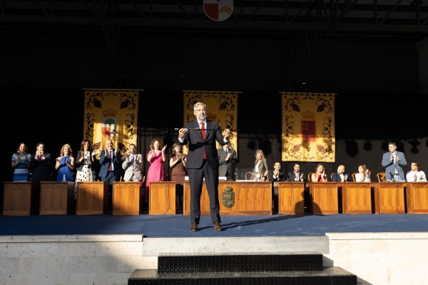 El popular Víctor Martínez toma el bastón de mando e inicia una nueva era en Santomera