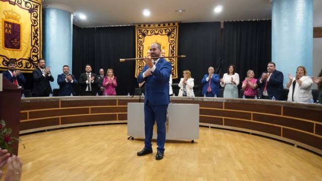 El socialista Cervera inicia un nuevo mandato en Los Alcázares revestido de la confianza total de sus vecinos