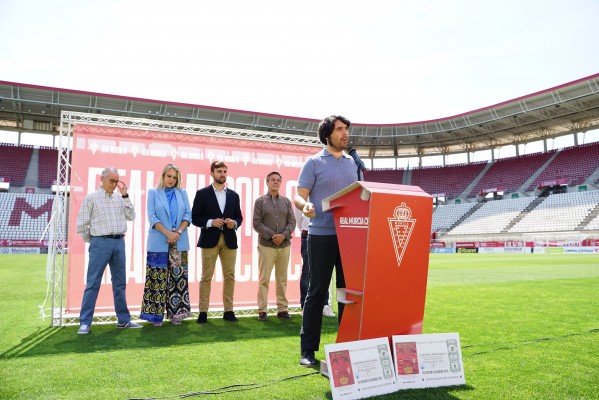 El Murcia tendrá un décimo especial por el centenario de la concesión de título de Real 