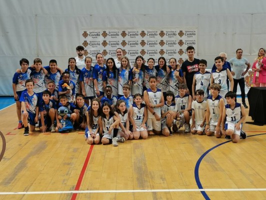 Más de 400 jóvenes cierran la temporada de Jocs Esportius con los trofeos del Patronato de Deportes