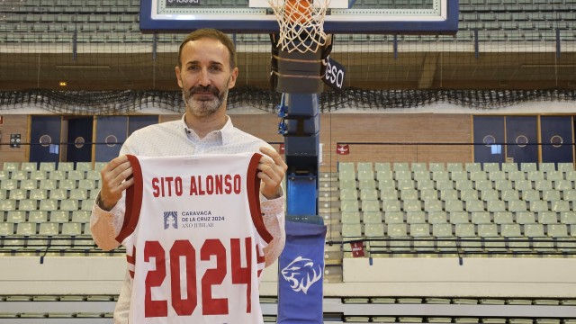 Sito Alonso, renovado por el UCAM CB: 