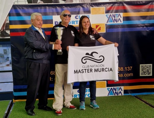 Roberto Alberiche, del Master Murcia, bate a los 92 años el récord mundial de 50 libres +90