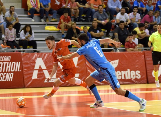 El Jimbee ve rota su racha en el peor momento y se complica el pase a semifinales