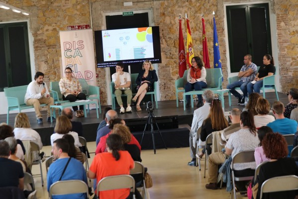 Murcia impulsa el movimiento asociativo en torno a la discapacidad 