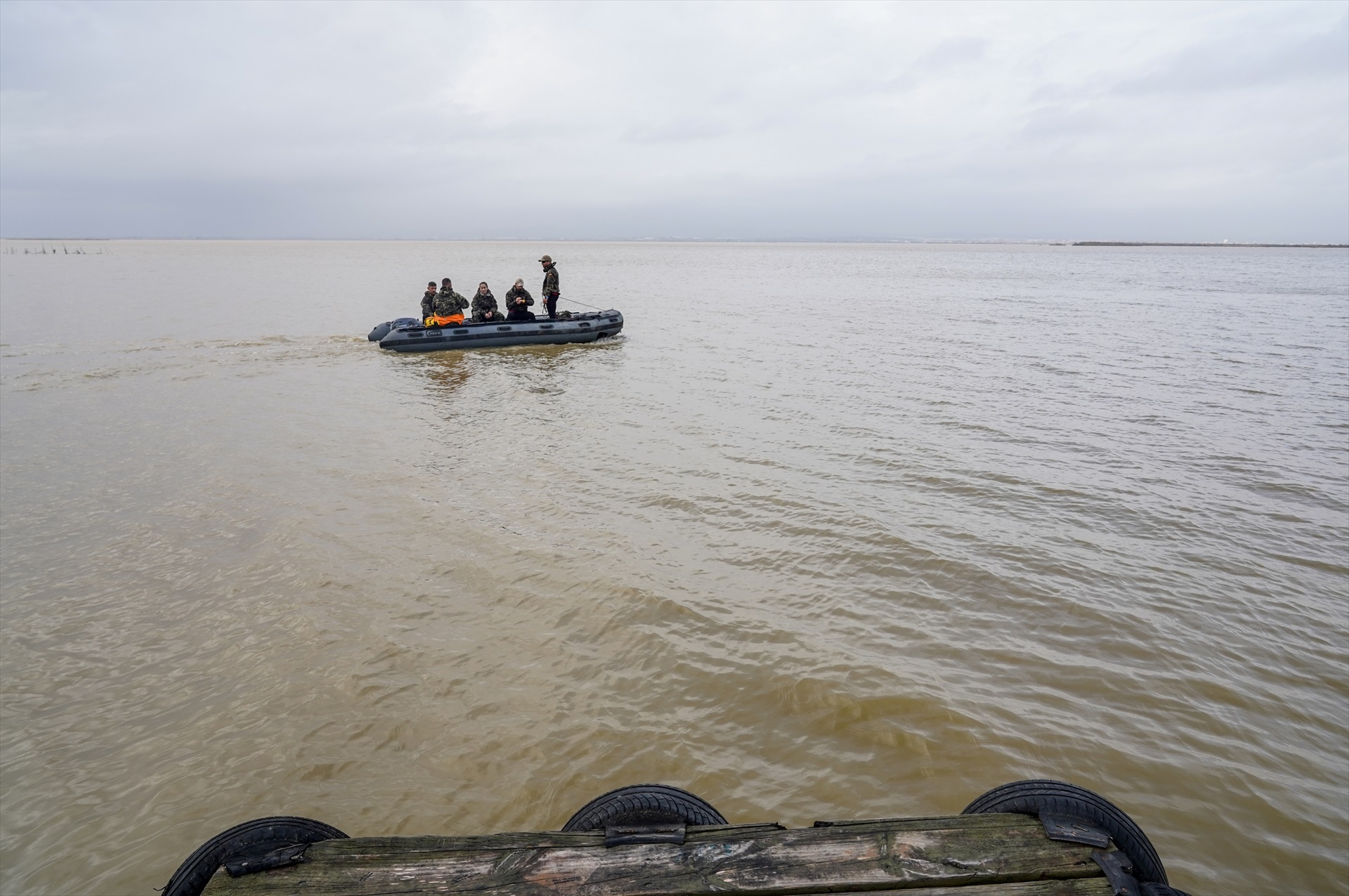 La búsqueda de desaparecidos por la Dana sigue en l'Albufera, el mar, la Reva y el barranco del Poyo