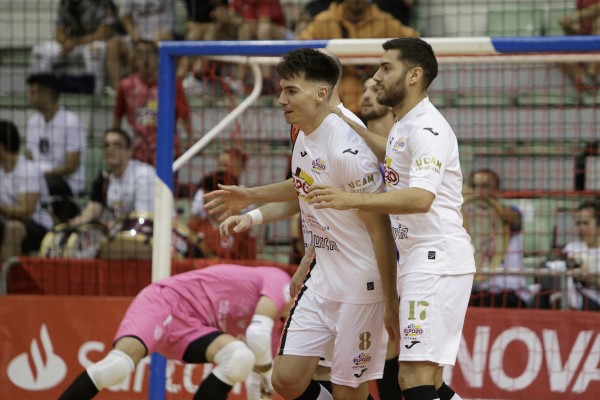 ElPozo retoma la buena senda ganando en el Palacio sin muchos alardes y se asegura ser quinto