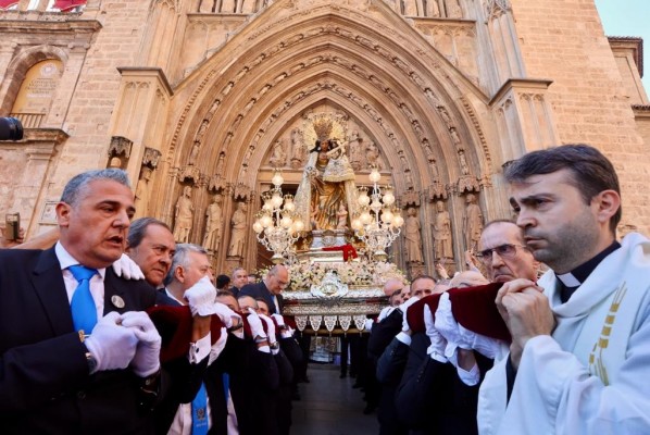  València se rinde a la Mare de Déu en el Centenario de su Coronación
