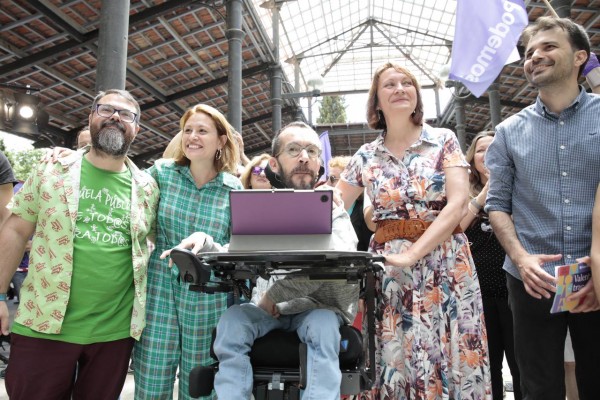 Una inmobiliaria pública, acabar con los conciertos sanitarios y transporte gratis, propuestas de Podemos en Murcia