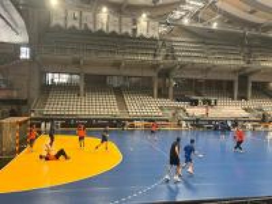 Cuatro halteras del Valencia Club Halterofilia participan en el campeonato autonómico