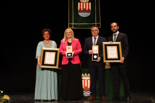 Onda cumple 775 años y concede la medalla de Oro a Mercedes Corella y al CD Onda