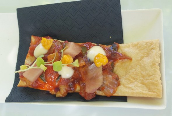 Alcantarilla ya tiene su tapa y se llama 'La Huertana': pisto sobre hojaldre con dados de bonito